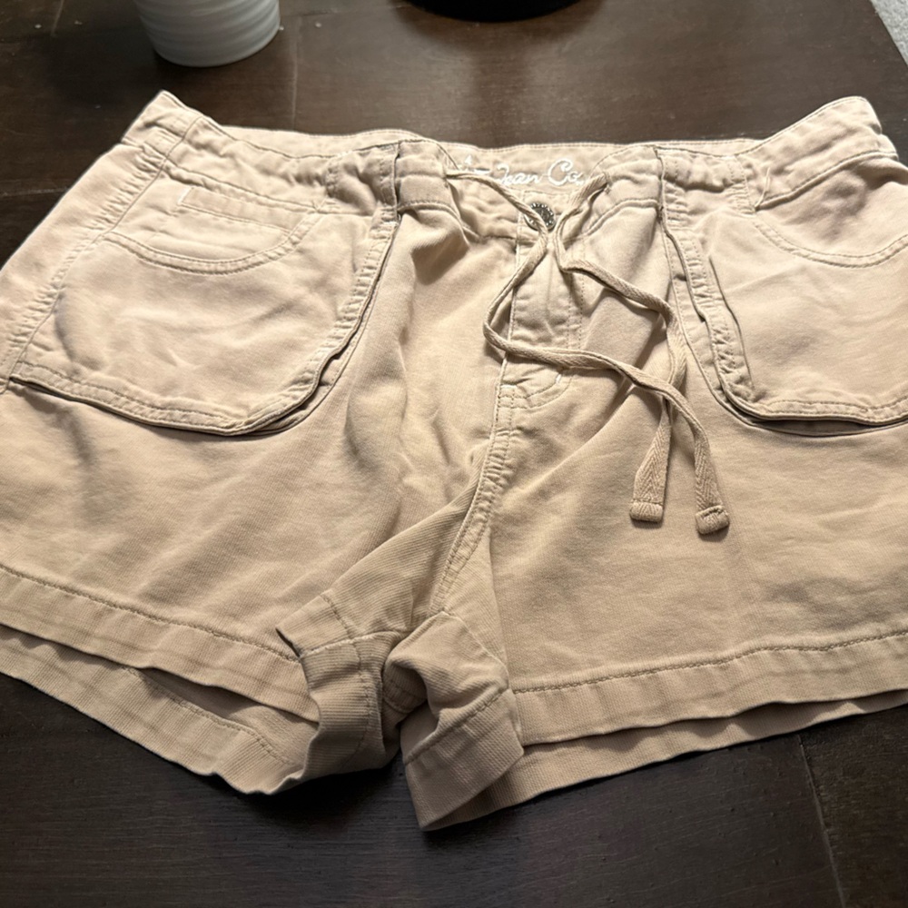 Juniors Sz 11 - Arizona Jean Company khaki shorts